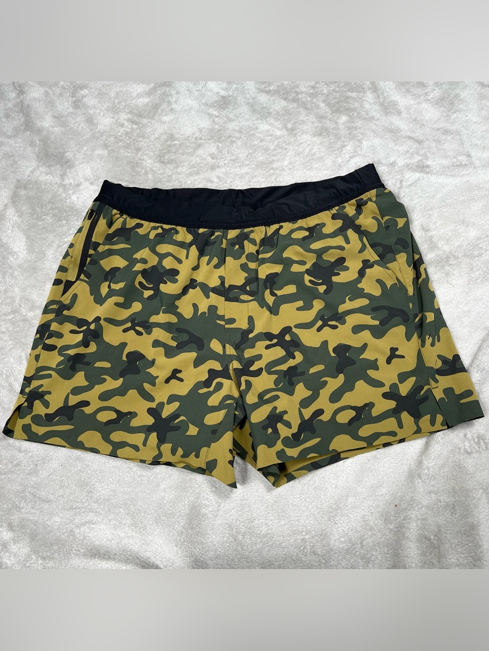 Ten Thousand Interval 5" Lined Shorts Mens 2XL Green Camo Performance Athletic